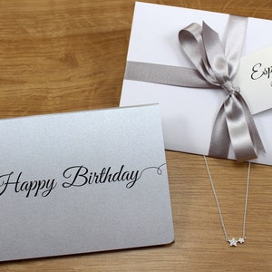 Colgante de collar de estrella de plata de ley con tarjeta de feliz cumpleaños personalizada, envuelto para regalo, listo para regalar.