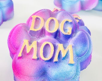 Dog Mom Bath Bomb, Dog Mom Gift, Aromatic Spa Treat, Bath Gift, Scented Bath Bomb, Fruity Bath Bomb, Vegan Bath Bomb