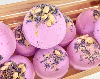 Dreamweaver Bath Bomb Bath Bomb, Aromatic Spa Treat, Lavender Scented Bath Bomb, Mother's Day Gift, Gift for New Mom, Relaxation Gift