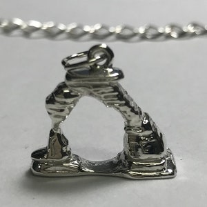 Delicate Arch Charm. Moab Utah. XLG.