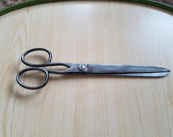 Scissors antique