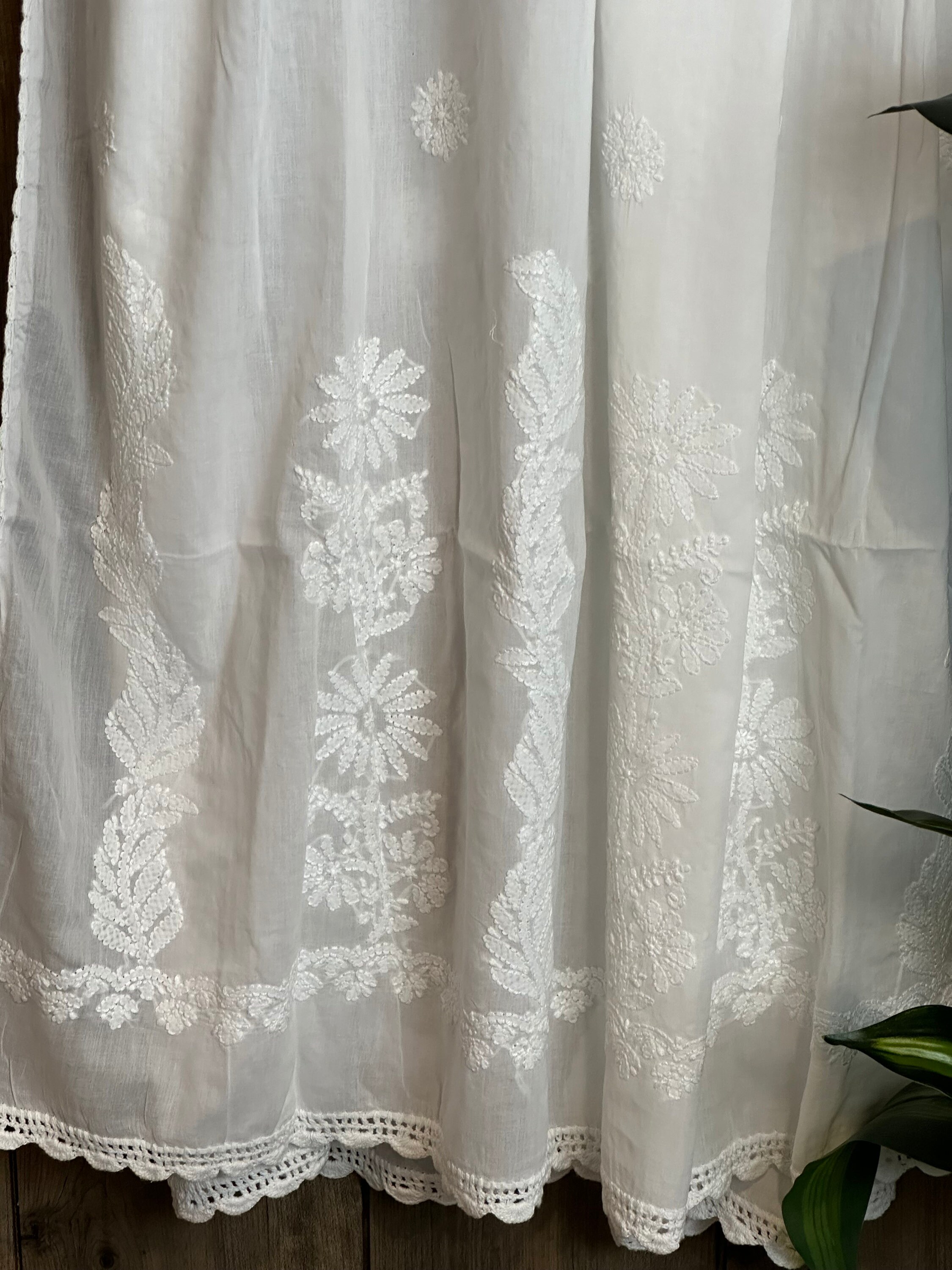 Lucknow Chikankari White Pure Cotton Dupatta / Scarf /Free