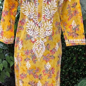 Estampa floral amarela Chikankari Kurta / frete grátis nos EUA