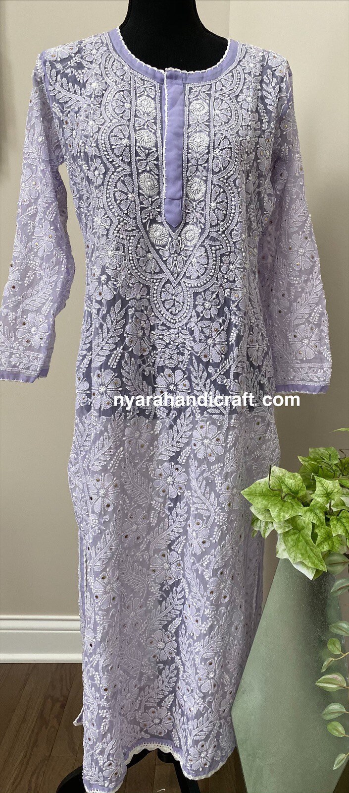 chikankari work kurti