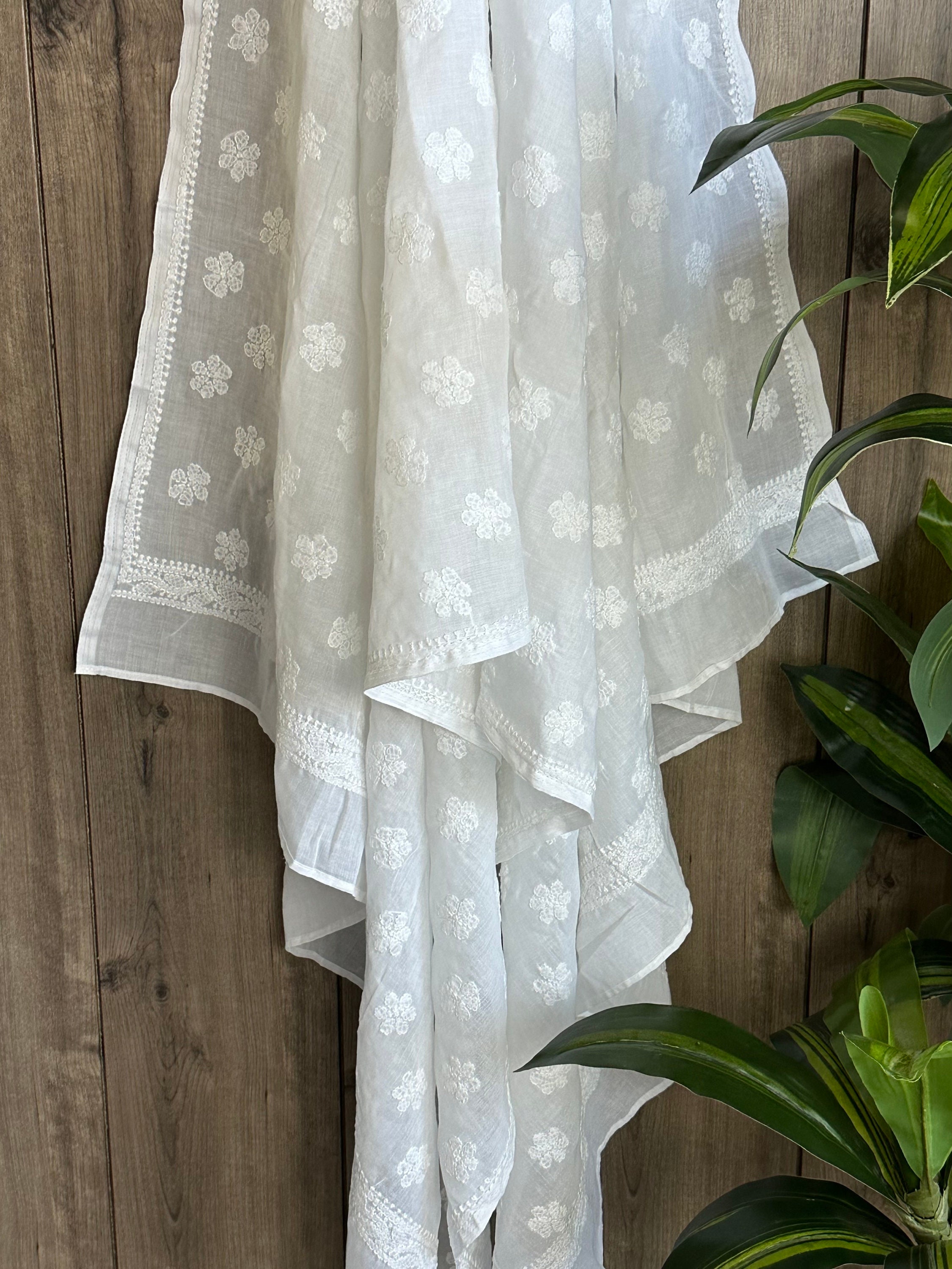 Lucknow CHIKANKARI Hand Embroidery With MUKAISH Work Indian