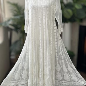 Lucknow Chikankari White Anarkali /liner included / FREE SHIPPING in US