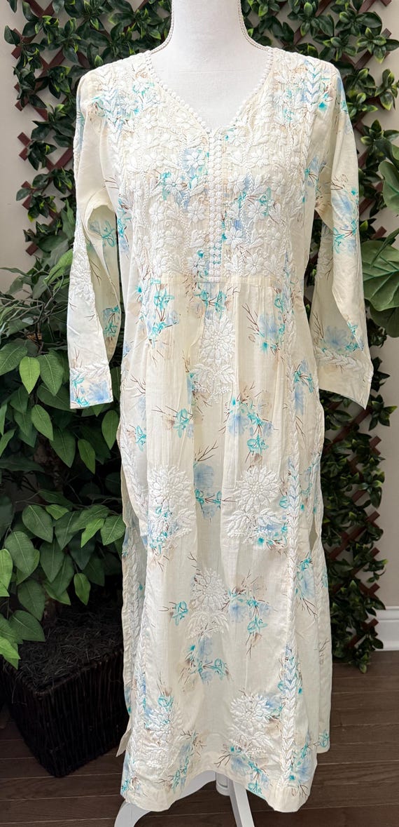 lucknow cotton dresses Floral Printed Lucknow Chikankari Kurta / Pure Cotton / in US