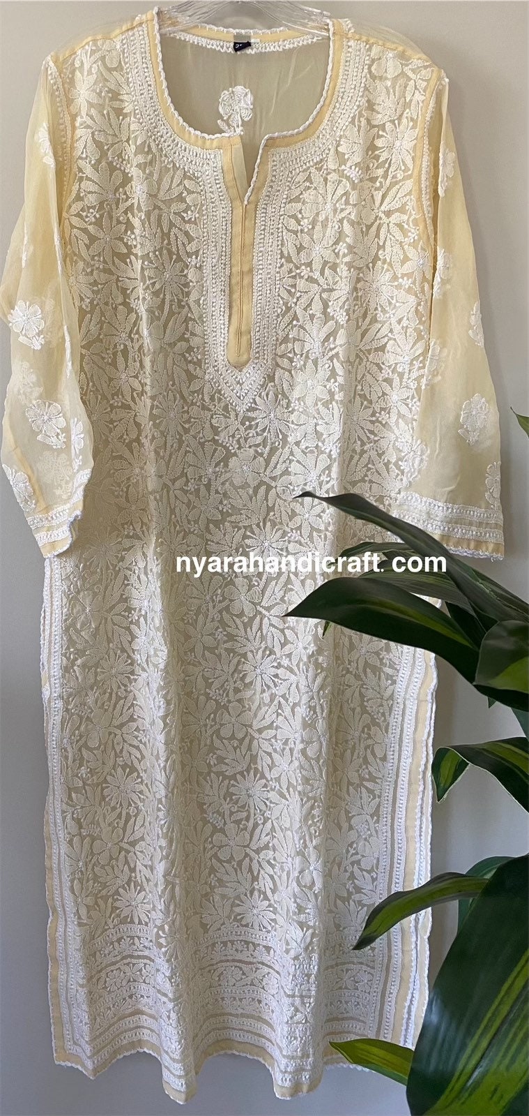 Buy BDS Chikan Georgette Base Lucknowi Chikankari White Colour Kurti For  Woman with Peacock Green and White Thread Lucknow Chikan Work - BDS00183  Online at 11% off. |Paytm Mall