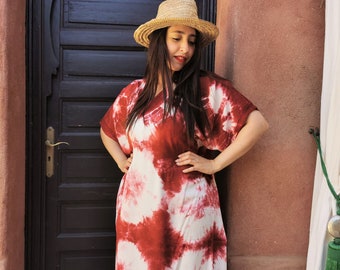 Beautiful moroccan burgundy and white kaftan