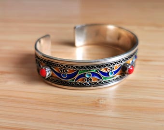 Solid Silver Engraved Bracelet with Beautiful Colors