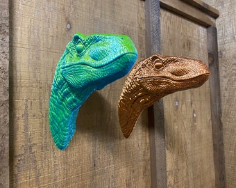 Velociraptor Wall Mount, 3D Printed Dinosaur Head, Faux Taxidermy Decor, Dinosaur Wall Art, Jurassic Room Decor