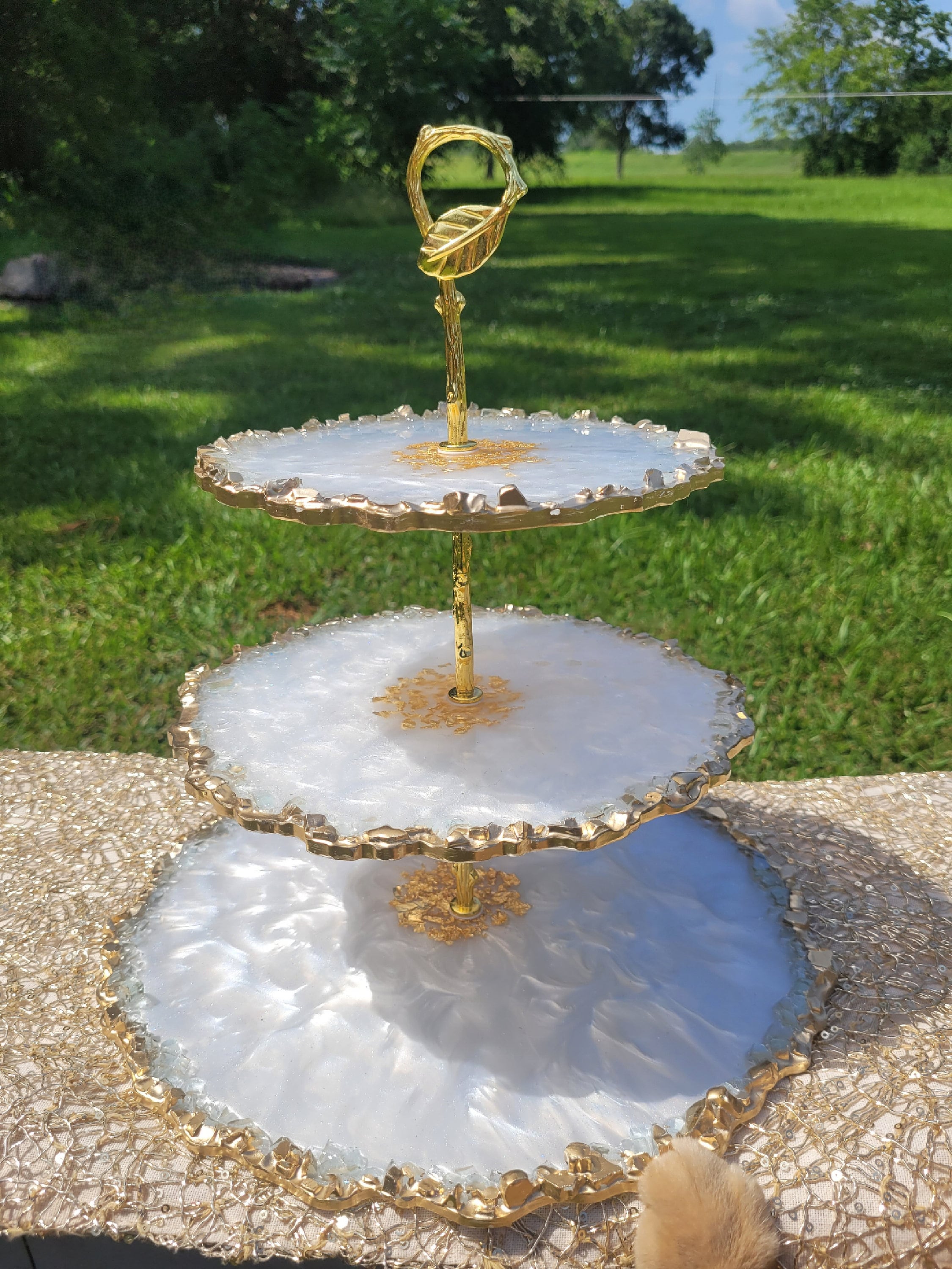 17.6" Round Aluminum Tray Gold - Threshold