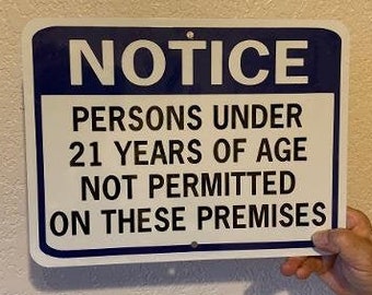 Let op Personen onder de 21 jaar niet toegestaan op deze lokalen - GROTE 9x12 inch Marihuana of Bar Aluminium Yard Sign