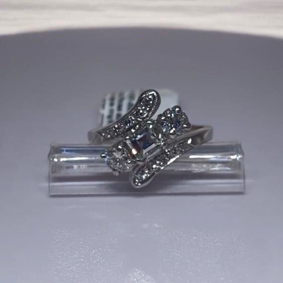 Vintage Three Stone Diamond Ring - image 1