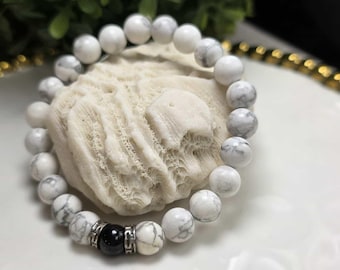 Howlite avec coeur en acier