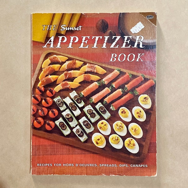 Vintage 1971 The Sunset Appetizer Cookbook Book (Paperback)