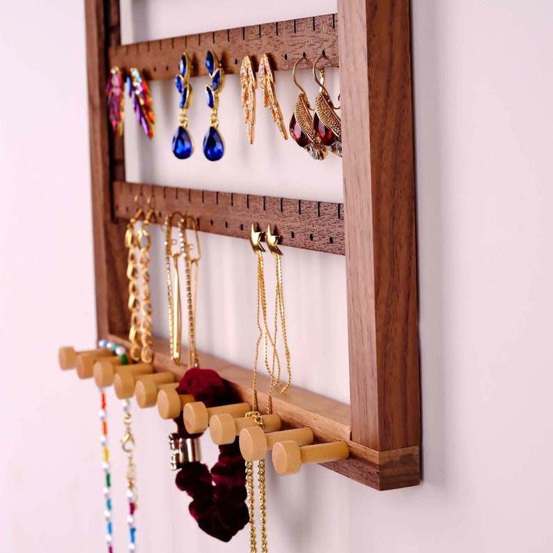 Porte-boucles d'oreilles en noyer, organisateur de bijoux à assembler, présentoir de boucles d'oreilles suspendues, présentoir de boucles d'oreilles mural, suspension en bois image 3