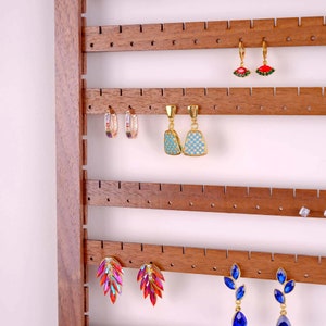 Porte-boucles d'oreilles en noyer, organisateur de bijoux à assembler, présentoir de boucles d'oreilles suspendues, présentoir de boucles d'oreilles mural, suspension en bois image 6