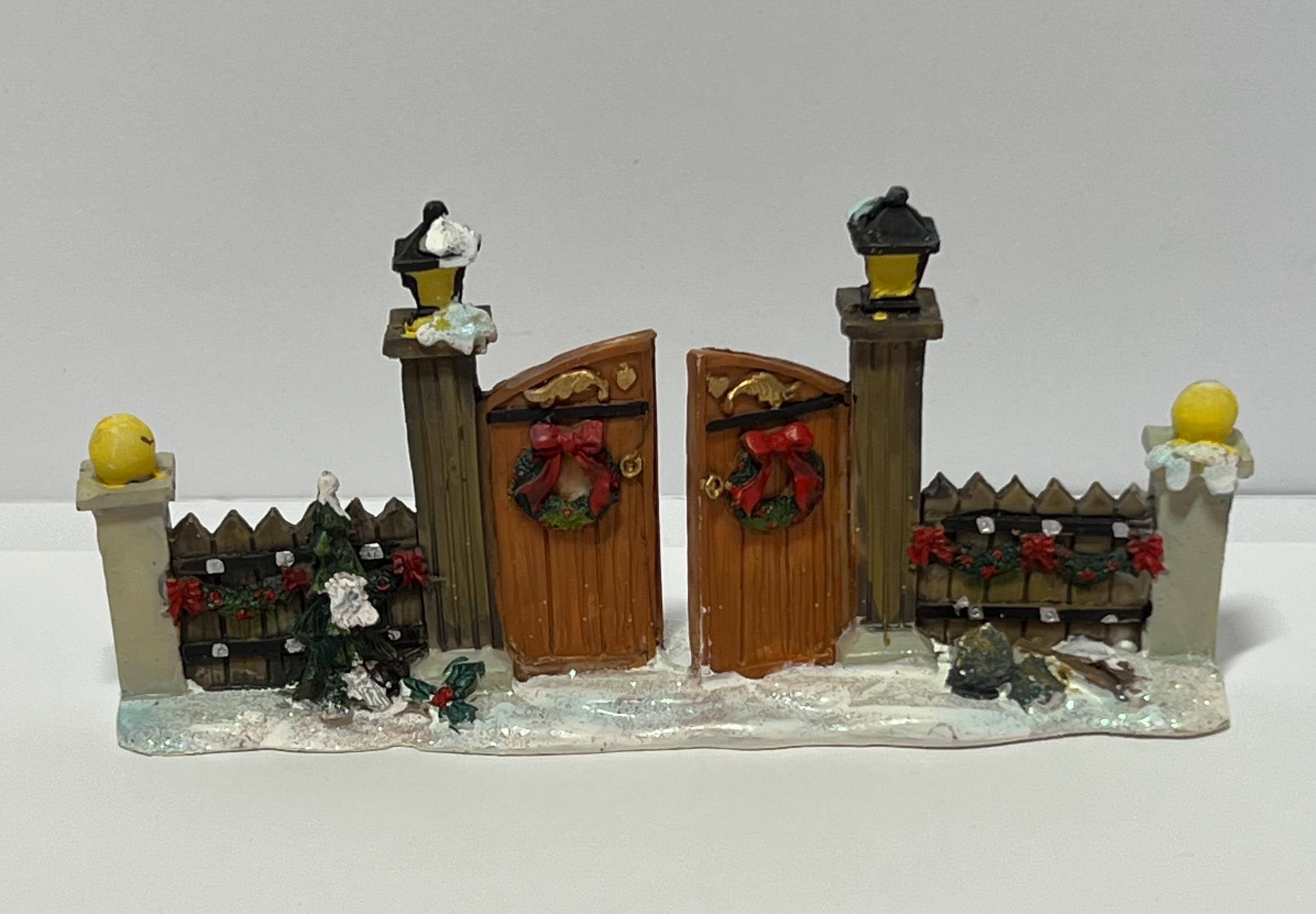 Lot De Barrières Et Accessoires Miniatures Village De Noël – Bois, Vintage