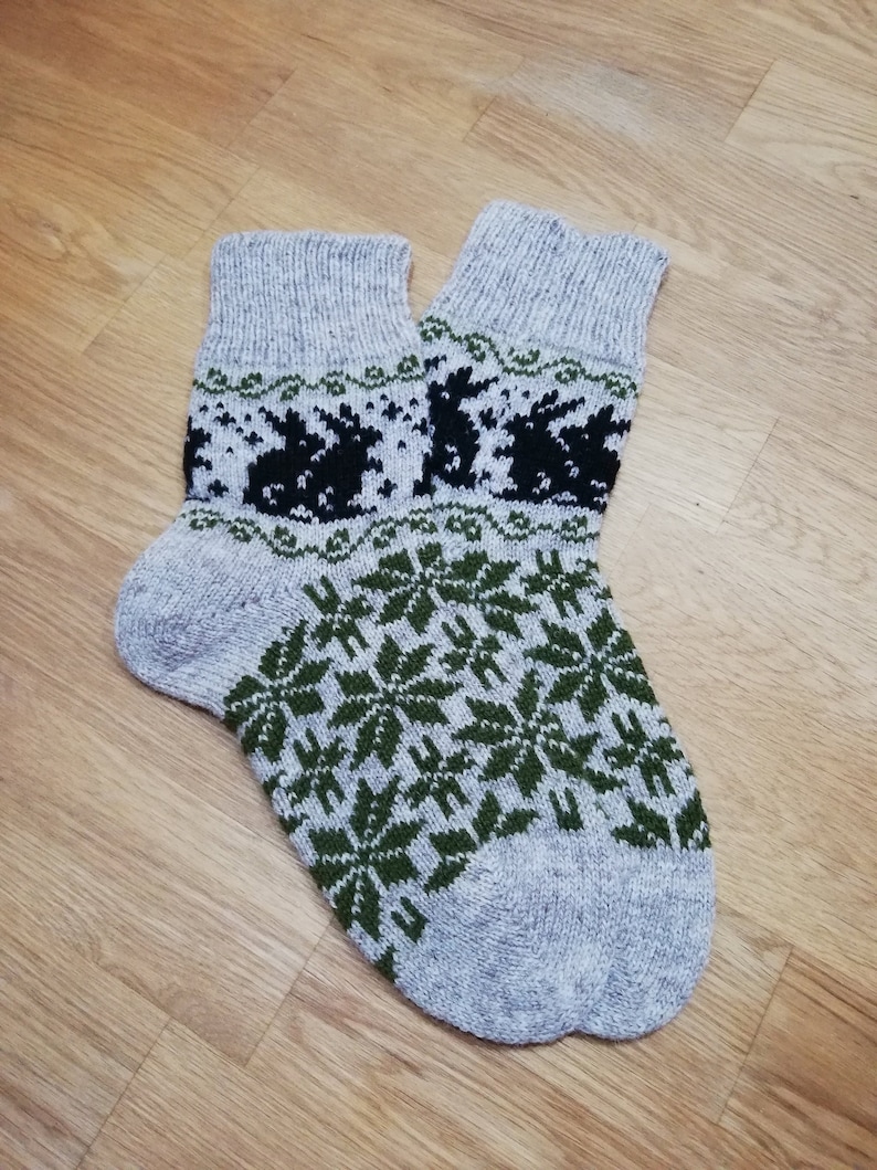 Cute Knitted Women and Men Socks Beautiful Hand Made Casual Home Wool Gift Rabbit Bunny Animal Christmas Socks Ethnic Scandinavian Ornament