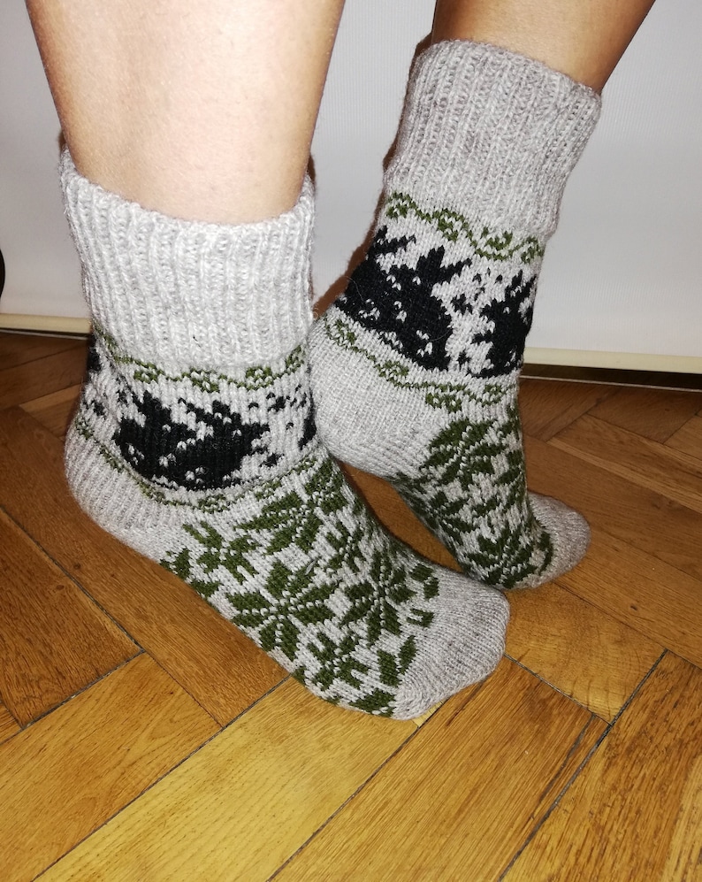 Cute Knitted Women and Men Socks Beautiful Hand Made Casual Home Wool Gift Rabbit Bunny Animal Christmas Socks Ethnic Scandinavian Ornament