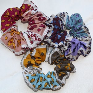 Haarelastiekje, batist uit Frankrijk, collectie &quot;Charme de Provence&quot;, patroon, patchworkpatroon, armband, designer scrunchie, scrunchie