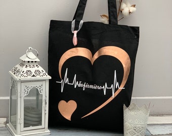 Tote bag personnalisé "Infirmière " 100% coton. Existe aussi mamie,tata, marraine, soeur... Ideal cadeau maman mamie copie collègue .