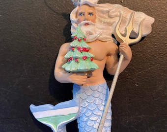 Neptune with Christmas Tree