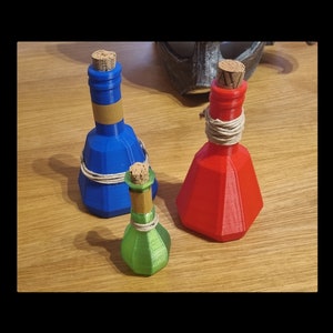 Skyrim - Larp - Elder scroll inspired potion bottle Fan Made Prop