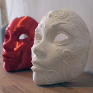 Working Geisha Mask - horror and fantasy geisha cosplay mask - with opening mouth