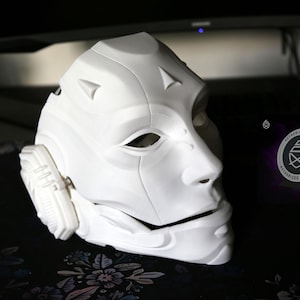 Working Droid Mask - Horror and Fantasy Droid Cosplay Mask - Openable