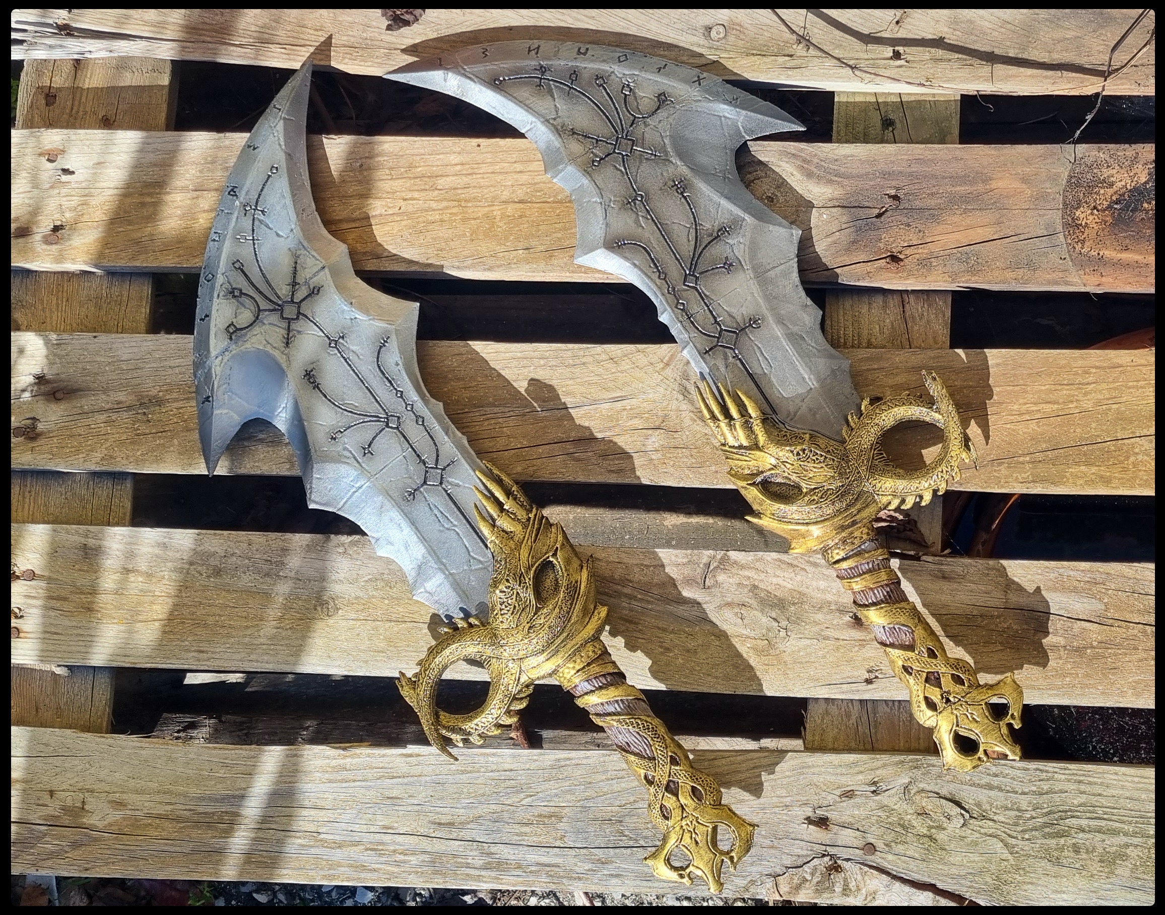Blades of Chaos - God of War - Chaos blade Fan Made Prop