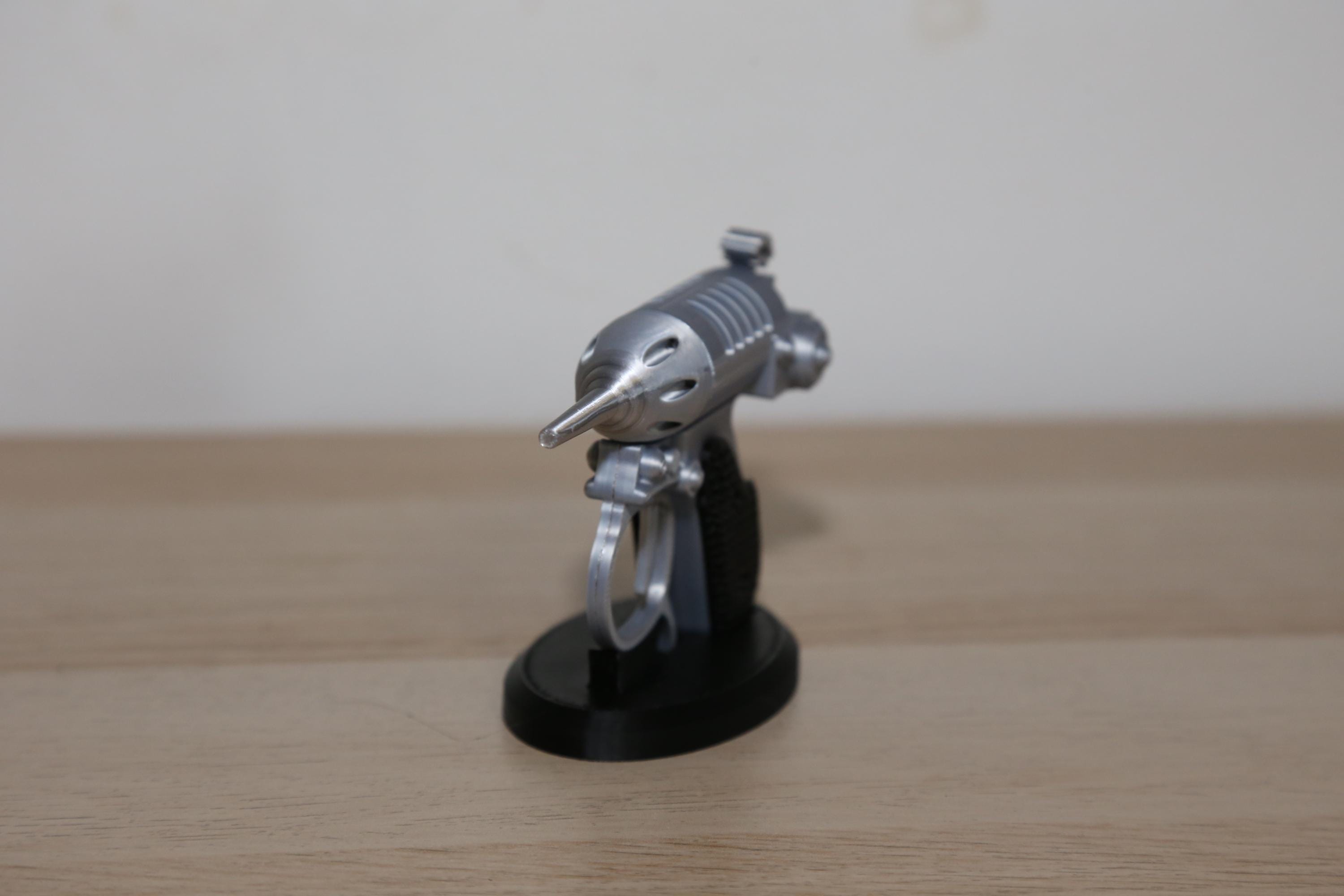 サンダークリケット - ノイジークリケットにインスパイアされた - メン