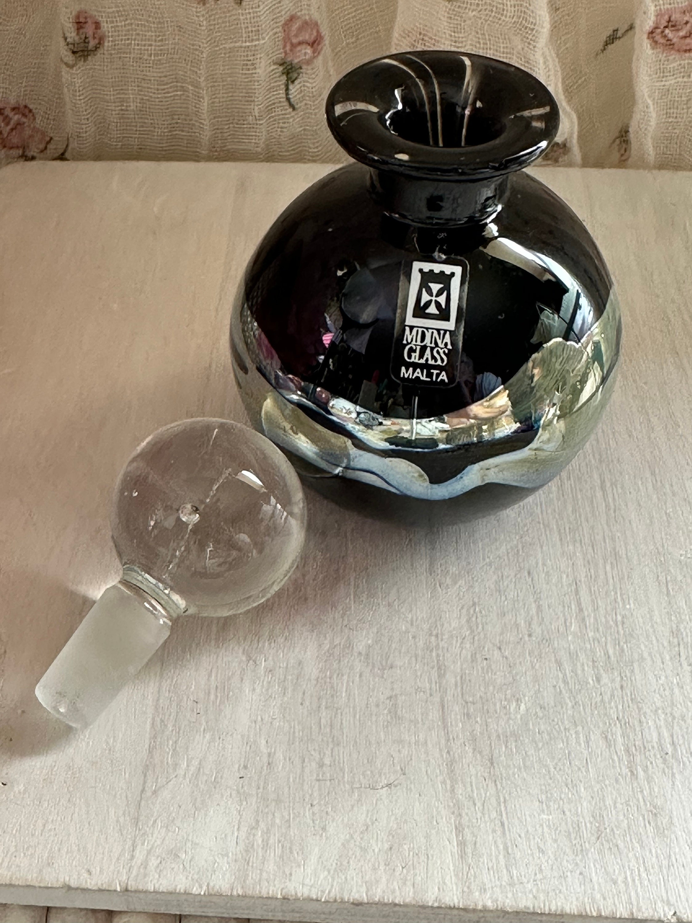 Mdina Glass パフュームボトル ヴィンテージ マルタ島 ガラス 置物 ヴィンテージ MIDINA ガラス マルタ 香水瓶 - Etsy 日本