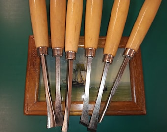 Curved & Skew Wood Chip Carving Chisels W3252 Sheffield Made Set x 3 Straight Curved & Skew Wood Chip Carving Chisels W3252 Sheffield Made Set x 3 Straight