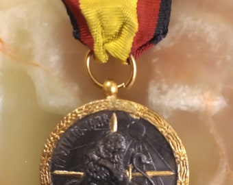 Spanish Civil War Medal 1936 vintage