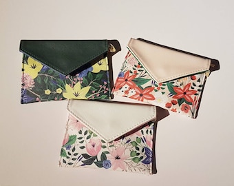 Flower zip purse. Ladies Gift.