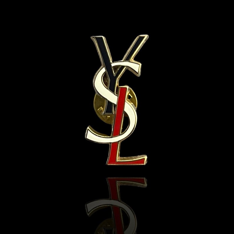 Vintage Yvesaintlaurent イヴ サンローラン Pins Bihin Peltosiemen Fi Vintage Yvesaintlaurent イヴ サンローラン Pins Bihin Peltosiemen Fi