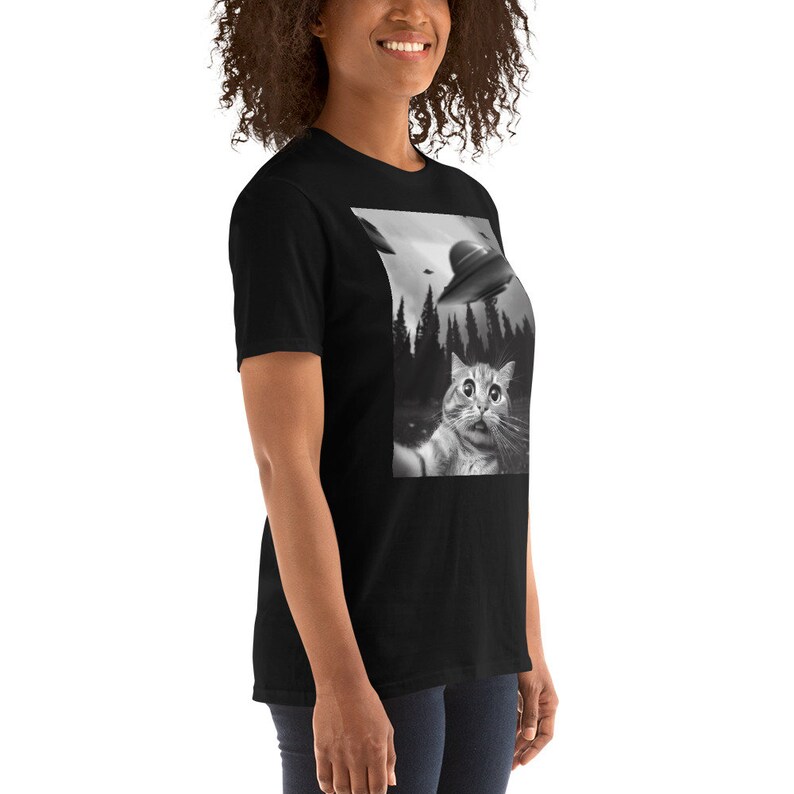Funny Cat Selfie with UFOs T-shirt