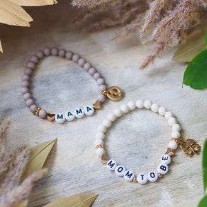 Armband Buchstaben Name Initiale Buchstabenperlen Gold Herz personalisierbar Individueller Schmuck Set Mutter Tochter Geschenk zur Geburt