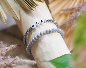 Personalisierbares Namensarmband / Named Bracelet Initialen Buchstaben Perlenarmband Damen Silber Wunschname Herz Gift Individueller Schmuck