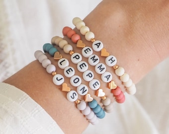 Braccialetto personalizzato con perline con nome, iniziali, lettere, perline con lettere, oro, oro rosa, nome desiderato, amore, amicizia, cuore, mamma, regalo