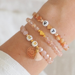 Namensarmband personalisiert Perlenarmband personalisierbar Initiale Buchstabenperlen Glasperlen Gold Roségold Herz Geschenk Gift Mama