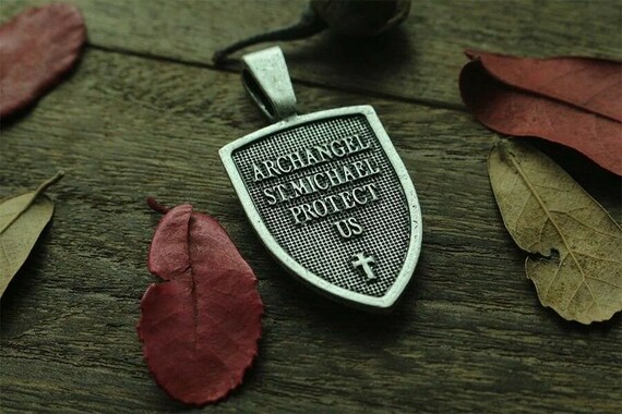 Archangel Saint /"St Michael Protect Us/" Pray Prayer Pendant Medal Necklace