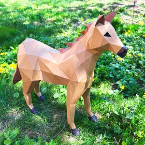 Plantilla de silueta cameo para hacer un caballo en papel (PDF, SVG)