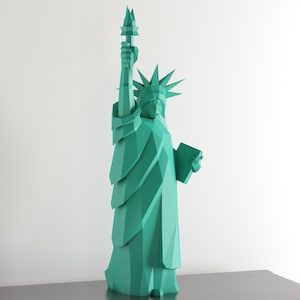 Modello PDF fai da te per la Statua della Libertà in cartaceo DXF