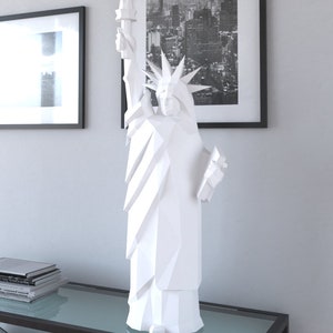 Statue of Liberty DIY Papercraft