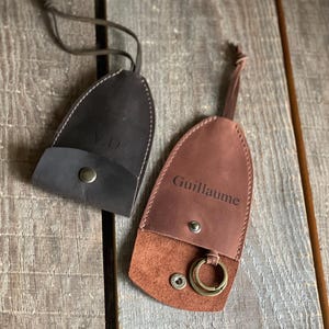 Personalized Leather Key Pouch with Pull Strap: Genuine Key Holder