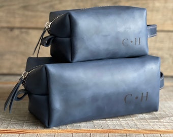 Personalized Groomsmen Gift • Leather Dopp Kit • Personalized Groomsmen Gift For Him • Leather Toiletry Bag with Monogram • Wedding Gift