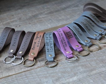Funny Leather Keychain for Teen – Personalized Gift from Mom – Don't Be Stupid Engraved Keyring